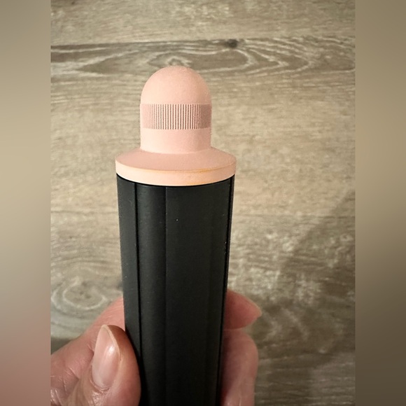 Dyson Airwrap 1.2” (30mm) LONG Barrel in Blush (Blue/Blush Edition) - Picture 5 of 5